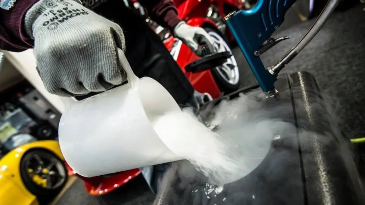 Car and vehicle dry ice blasting and cleaning service in Lingfield, Surrey - Miracle Detail